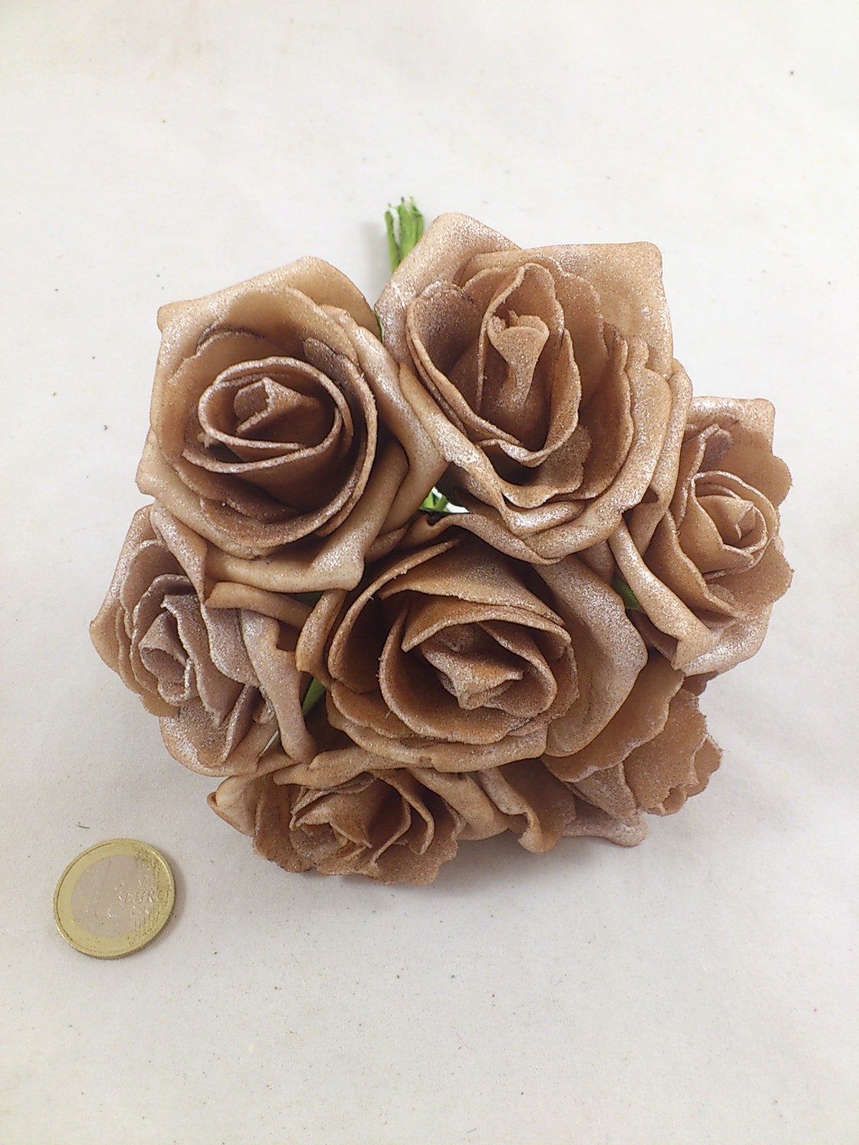 Foam roos 6 cm parelmoer koffie  (7 st.)